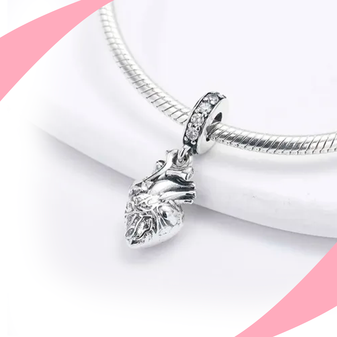 Charm Corazón Realista